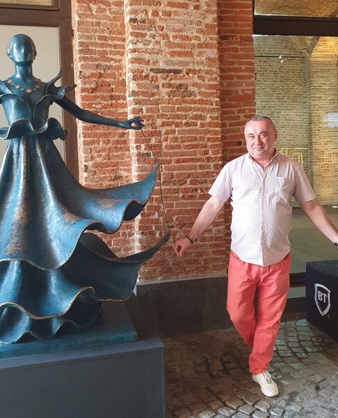 Te caut pe tine, frumoasa mea,